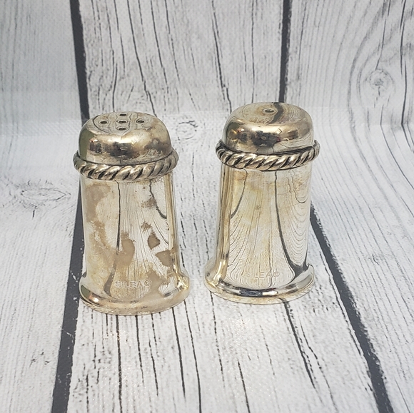 Vintage Salt and Pepper Metal Silver from The Silea Manufacture - Picture 5 of 8